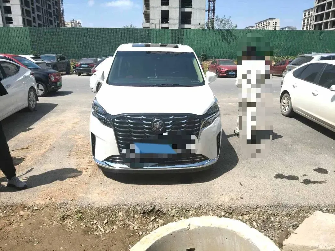 2023 Buick GL8 2.0T 237HP L4 9AT,autocango,china used car exporter,china ev exporter,chinese used car exporter,chinese used ev exporter