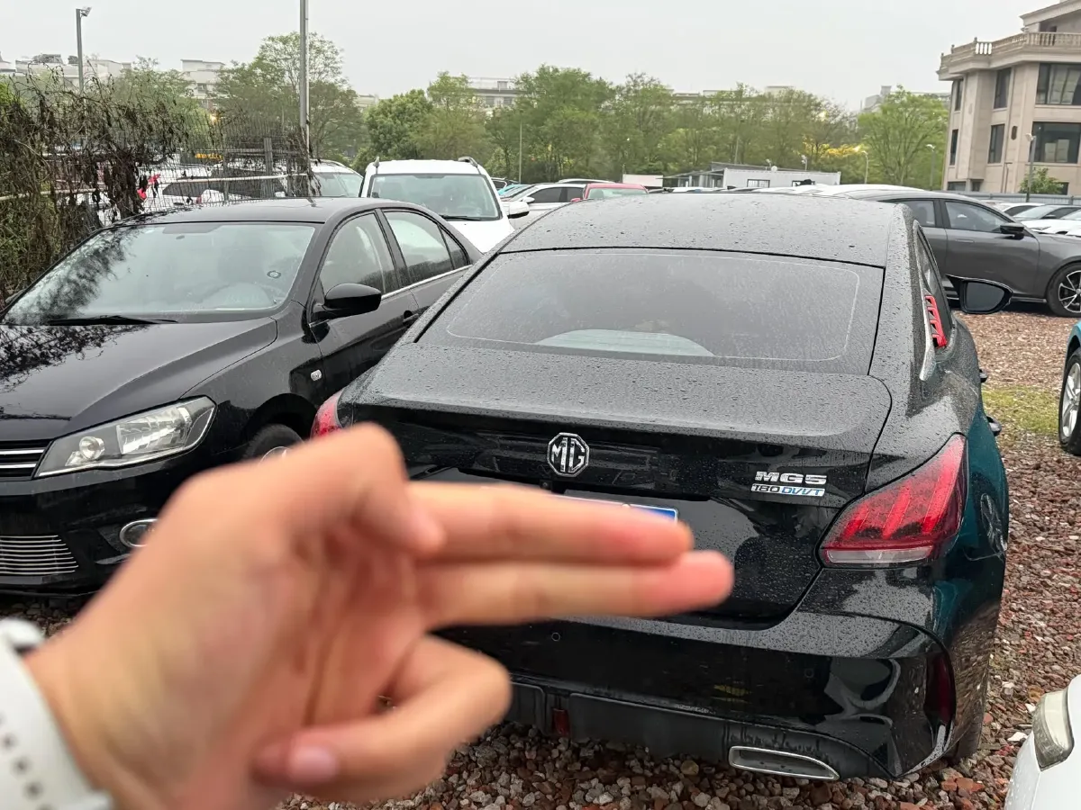 2022 MG 5 1.5L 120HP L4 CVT,autocango,china used car exporter,china ev exporter,chinese used car exporter,chinese used ev exporter