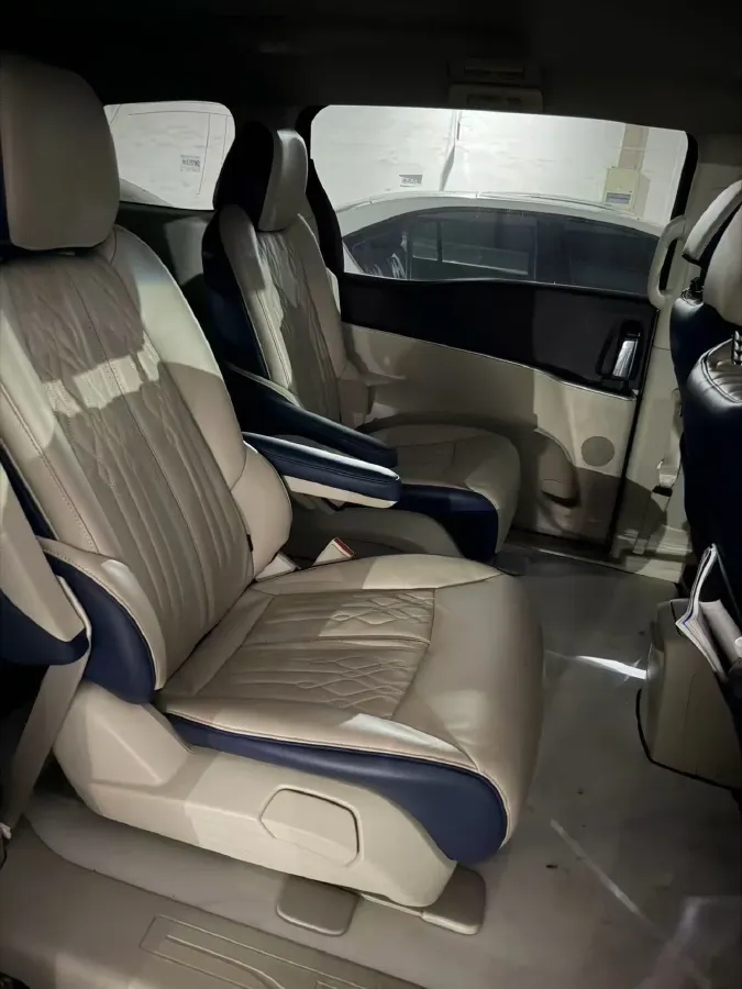 2023 Buick GL8 2.0T 237HP L4 9AT,autocango,china used car exporter,china ev exporter,chinese used car exporter,chinese used ev exporter