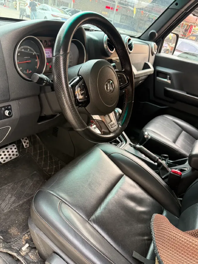 2017 Beijing BJ40 2.3T 250HP L4 6AT,autocango,china used car exporter,china ev exporter,chinese used car exporter,chinese used ev exporter