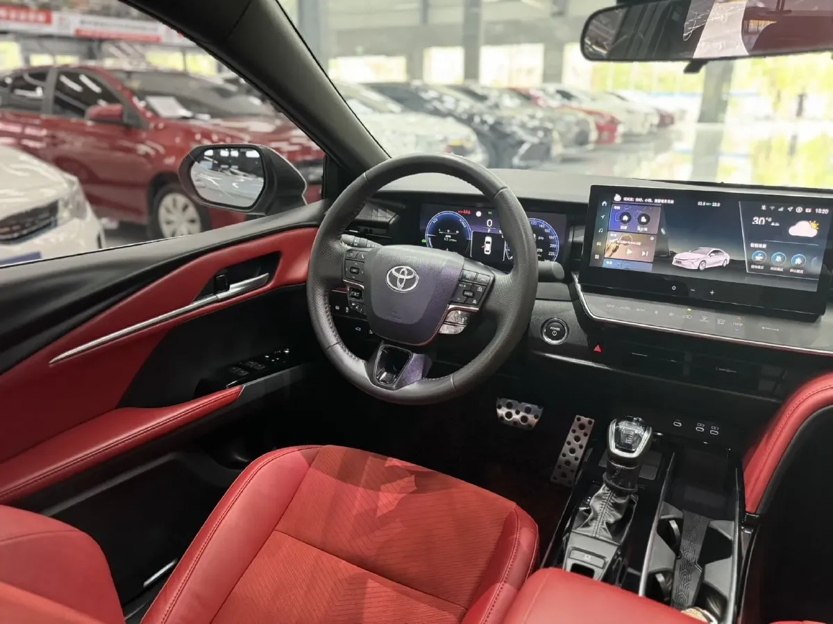 2024 Toyota Camry 2.0L 152HP L4 E-CVT Hybrid,autocango,china used car exporter,china ev exporter,chinese used car exporter,chinese used ev exporter