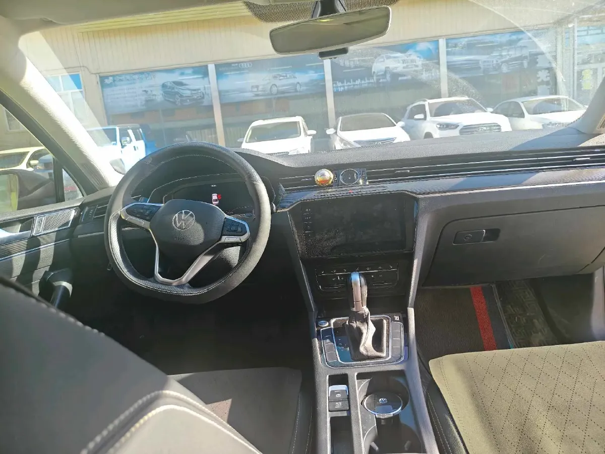 2020 Volkswagen Magotan 2.0T 186HP L4 7DCT,autocango,china used car exporter,china ev exporter,chinese used car exporter,chinese used ev exporter