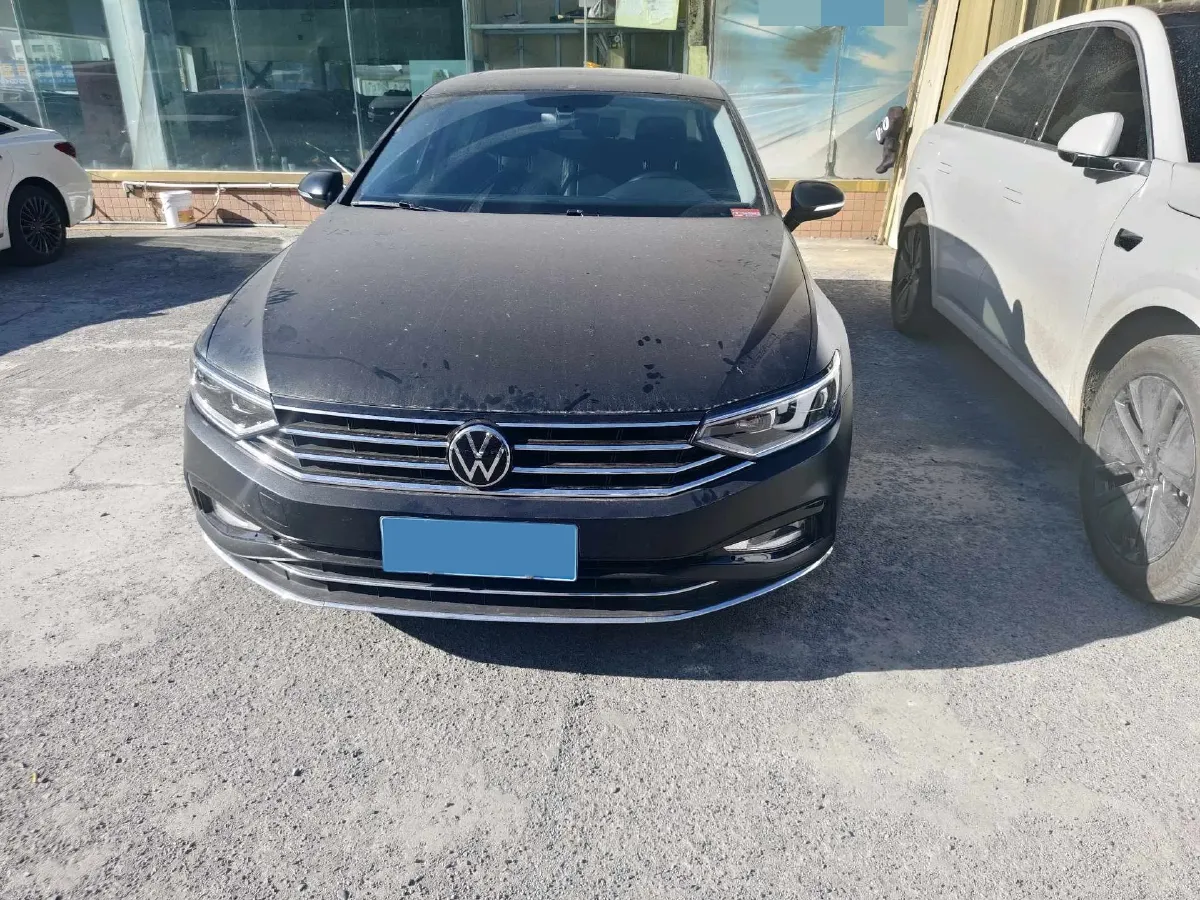 2020 Volkswagen Magotan 2.0T 186HP L4 7DCT,autocango,china used car exporter,china ev exporter,chinese used car exporter,chinese used ev exporter
