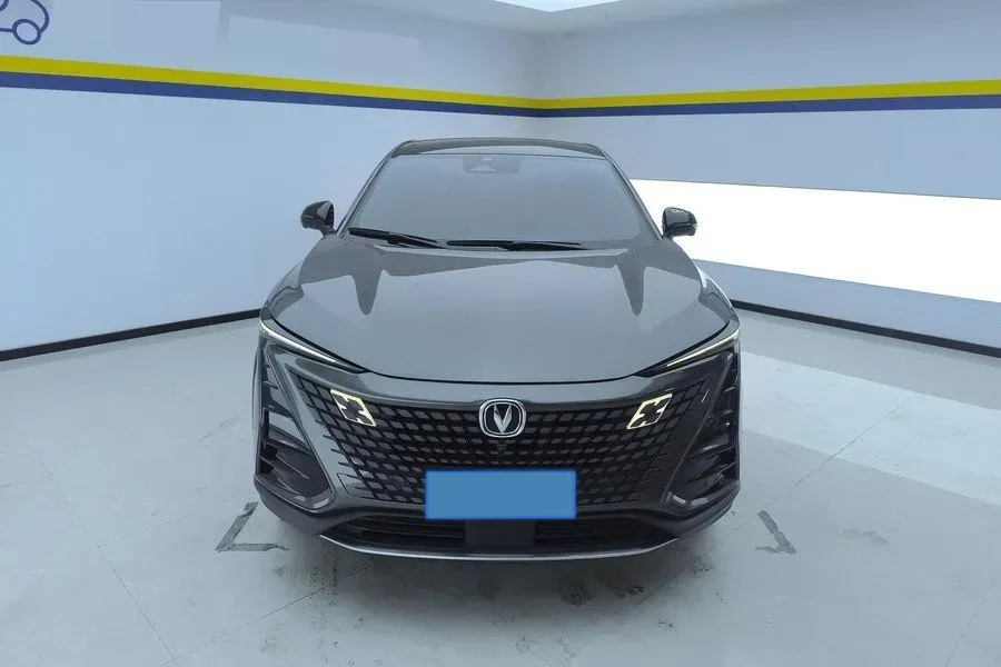 2022 ChangAn UNI-T 1.5T 188HP L4 7DCT,autocango,china used car exporter,china ev exporter,chinese used car exporter,chinese used ev exporter