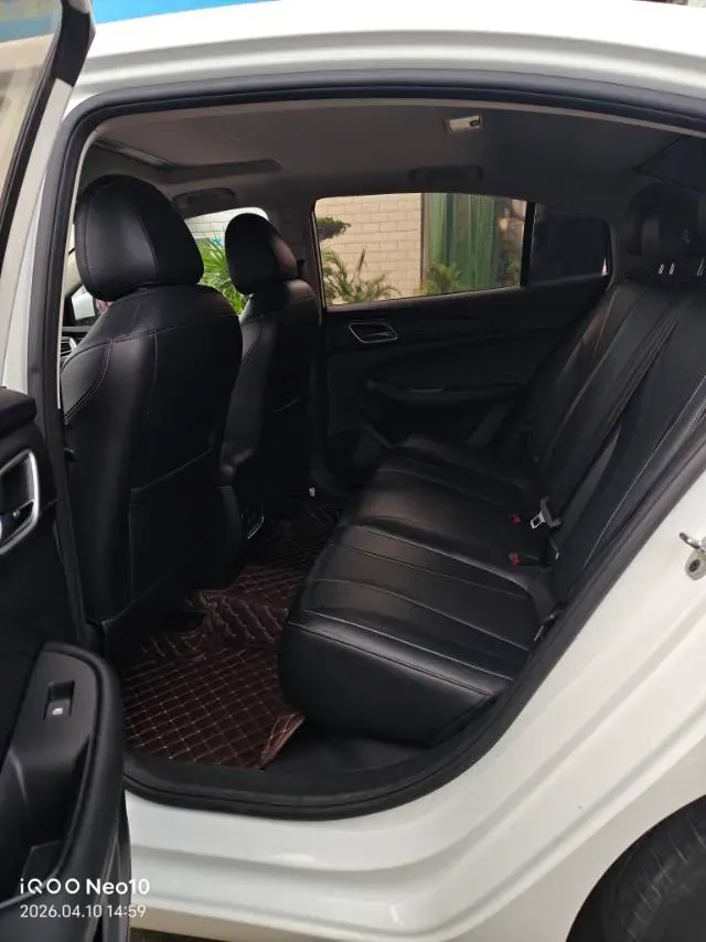 2019 Roewe i5 1.5L 120HP L4 5MT,autocango,china used car exporter,china ev exporter,chinese used car exporter,chinese used ev exporter