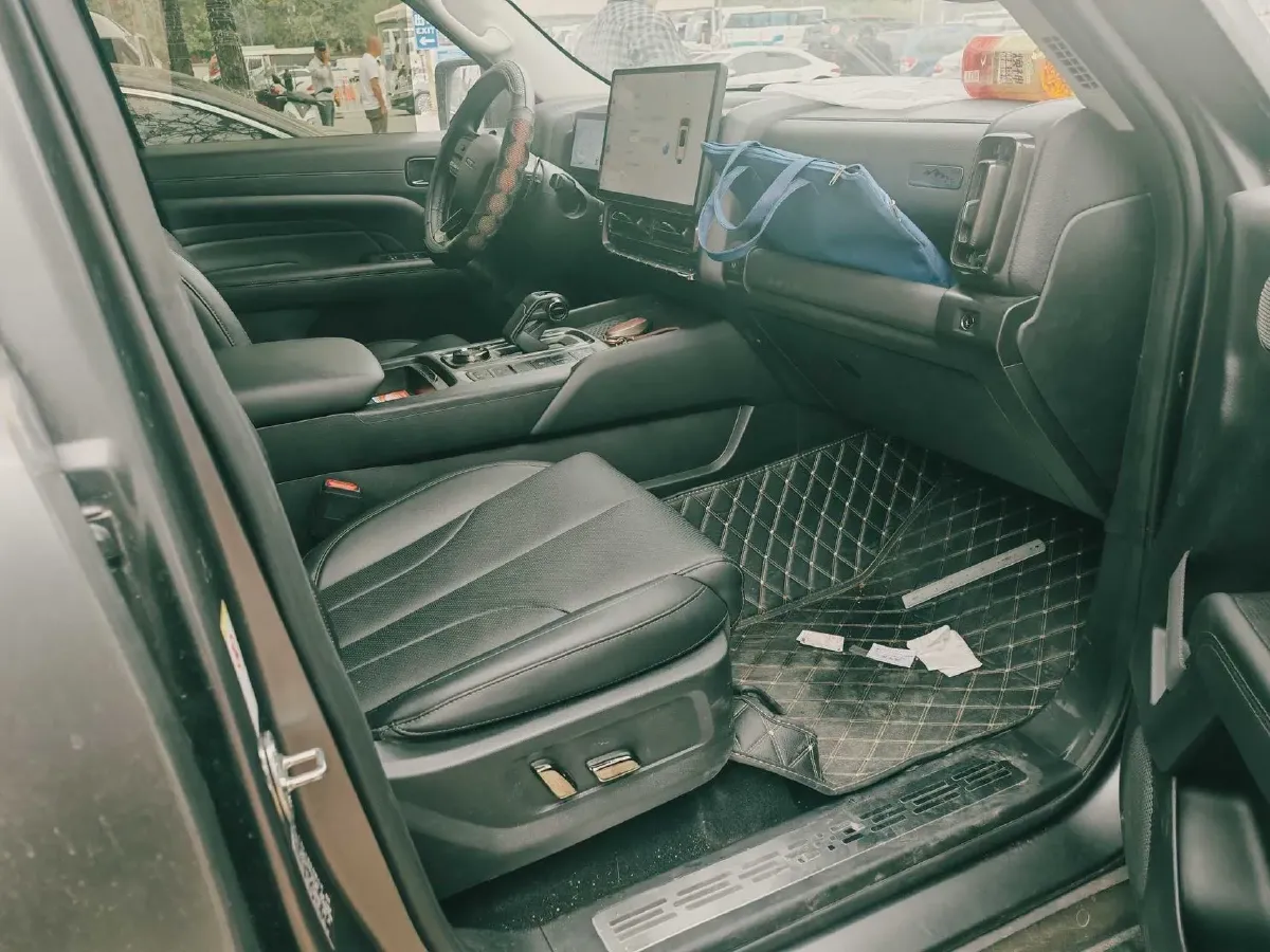 2024 Haval H9 2.0T 224HP L4 8AT,autocango,china used car exporter,china ev exporter,chinese used car exporter,chinese used ev exporter