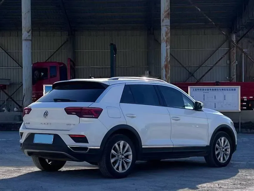2020 Volkswagen T-Roc 1.4T 150HP L4 7DCT,autocango,china used car exporter,china ev exporter,chinese used car exporter,chinese used ev exporter