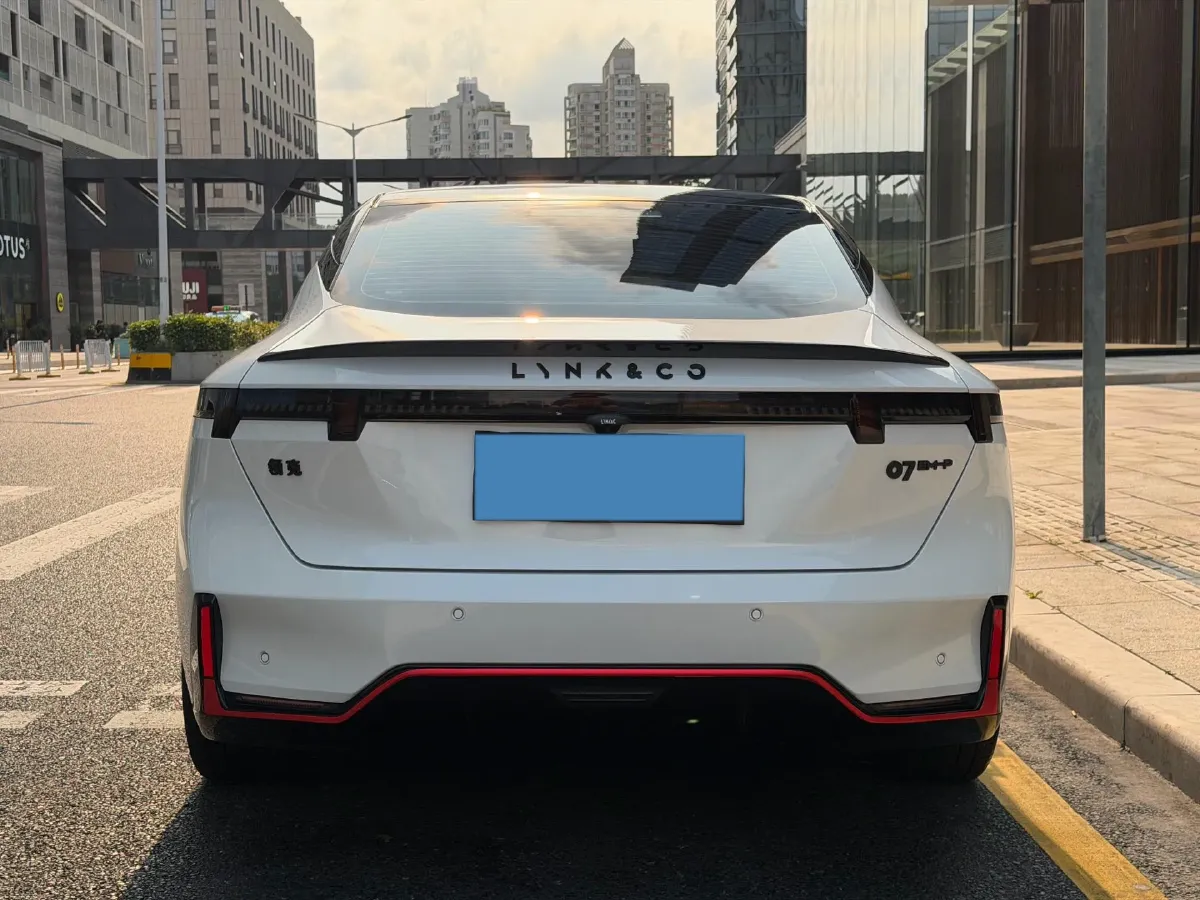 2024 LYNK&CO 07 EM-P 1.5T 163HP L4 3DHT PHEV 18.99KWH,autocango,china used car exporter,china ev exporter,chinese used car exporter,chinese used ev exporter