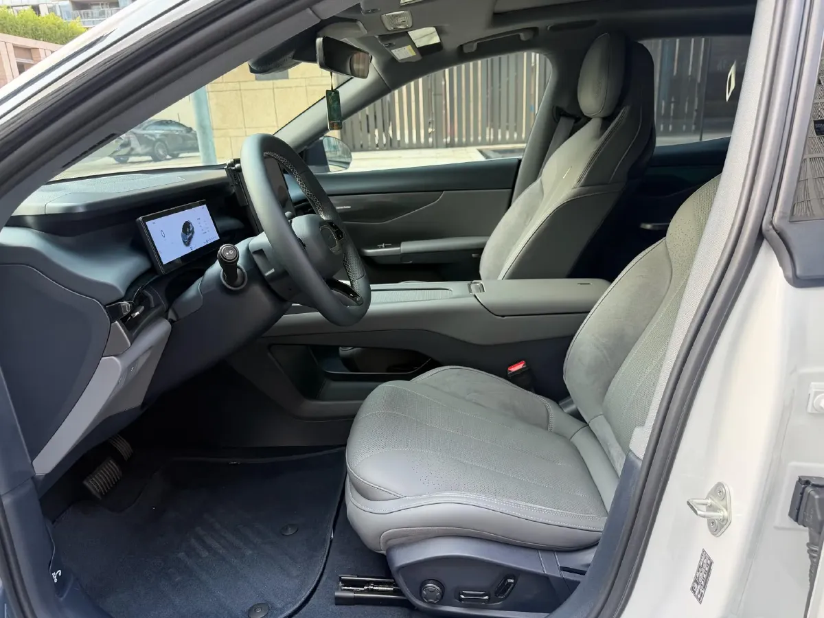 2024 LYNK&CO 07 EM-P 1.5T 163HP L4 3DHT PHEV 18.99KWH,autocango,china used car exporter,china ev exporter,chinese used car exporter,chinese used ev exporter