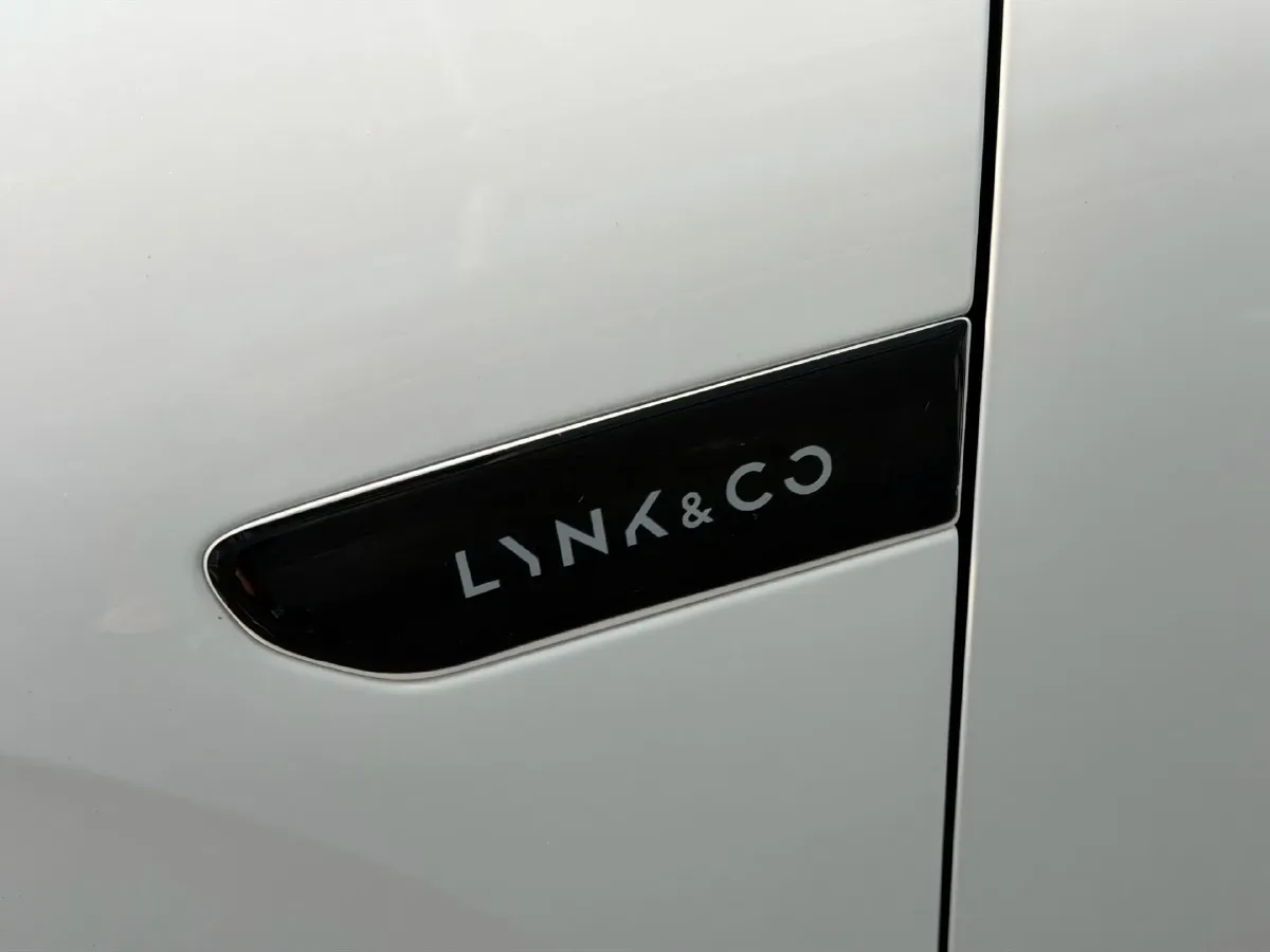 2024 LYNK&CO 07 EM-P 1.5T 163HP L4 3DHT PHEV 18.99KWH,autocango,china used car exporter,china ev exporter,chinese used car exporter,chinese used ev exporter