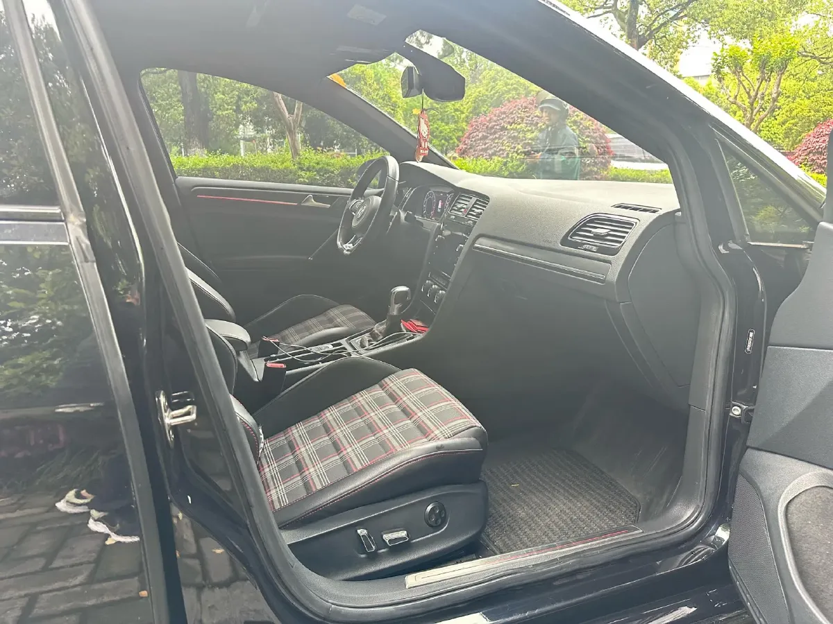 2019 Buick EnvisionPlus 2.0T 260HP L4 9AT,autocango,china used car exporter,china ev exporter,chinese used car exporter,chinese used ev exporter