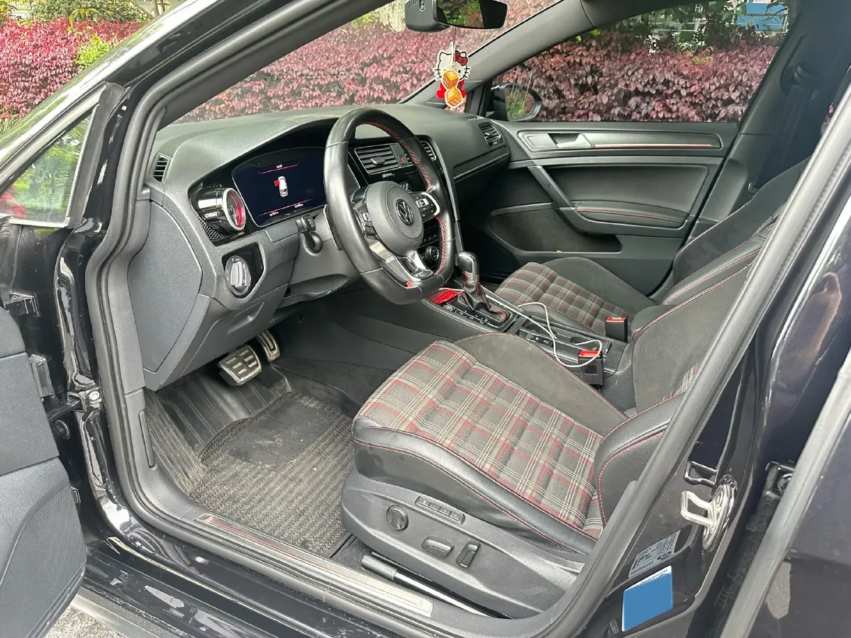 2019 Buick EnvisionPlus 2.0T 260HP L4 9AT,autocango,china used car exporter,china ev exporter,chinese used car exporter,chinese used ev exporter