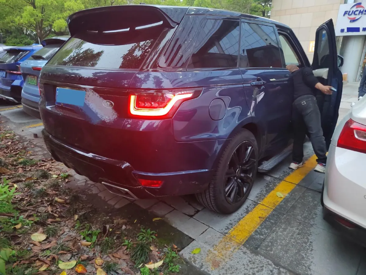 2022 Land Rover Range Rover Sport 3.0T 360HP L6 8AT,autocango,china used car exporter,china ev exporter,chinese used car exporter,chinese used ev exporter