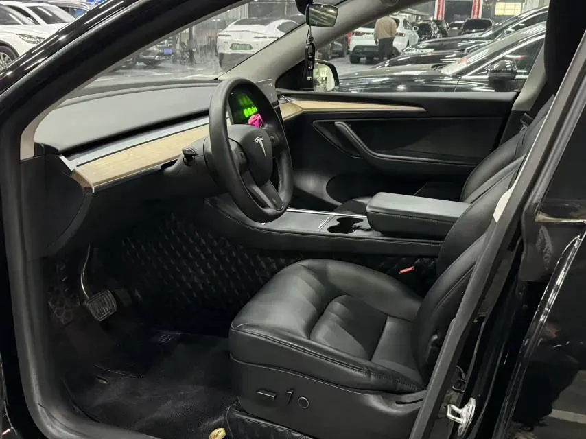 2022 Tesla Model Y BEV 60KWH,autocango,china used car exporter,china ev exporter,chinese used car exporter,chinese used ev exporter