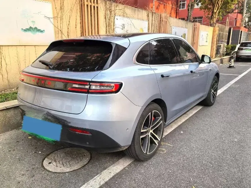 2022 AITO AITO M5 Range Extended 125HP REEV 40KWH,autocango,china used car exporter,china ev exporter,chinese used car exporter,chinese used ev exporter