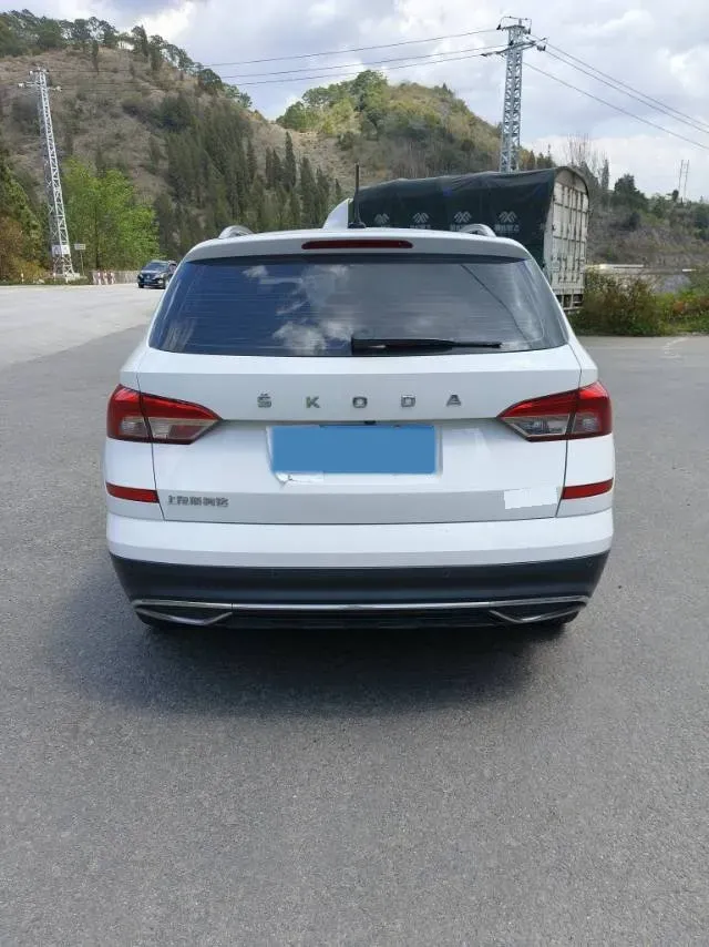 2021 Skoda Kamiq 1.5L 112HP L4 6AT,autocango,china used car exporter,china ev exporter,chinese used car exporter,chinese used ev exporter