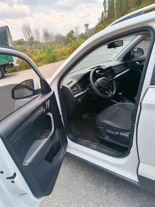 2021 Skoda Kamiq 1.5L 112HP L4 6AT,autocango,china used car exporter,china ev exporter,chinese used car exporter,chinese used ev exporter