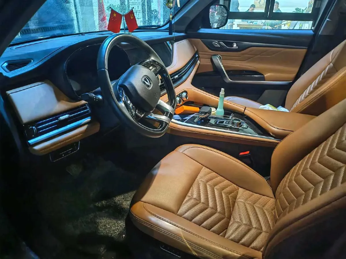 2023 ChangAn CS95 2.0T 233HP L4 8AT,autocango,china used car exporter,china ev exporter,chinese used car exporter,chinese used ev exporter