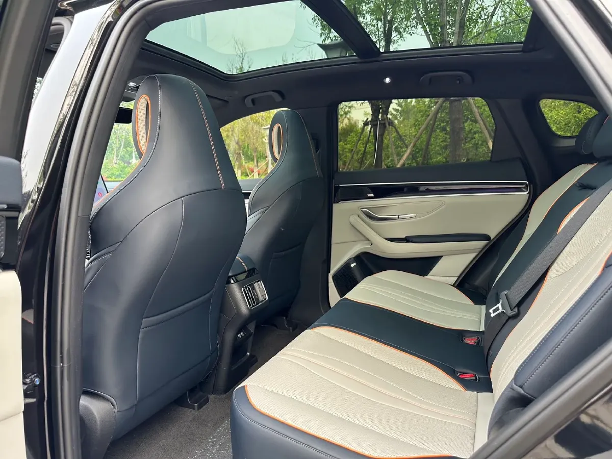 2022 Hyundai Tucson 2.0L 150HP L4 6AT Hybrid,autocango,china used car exporter,china ev exporter,chinese used car exporter,chinese used ev exporter