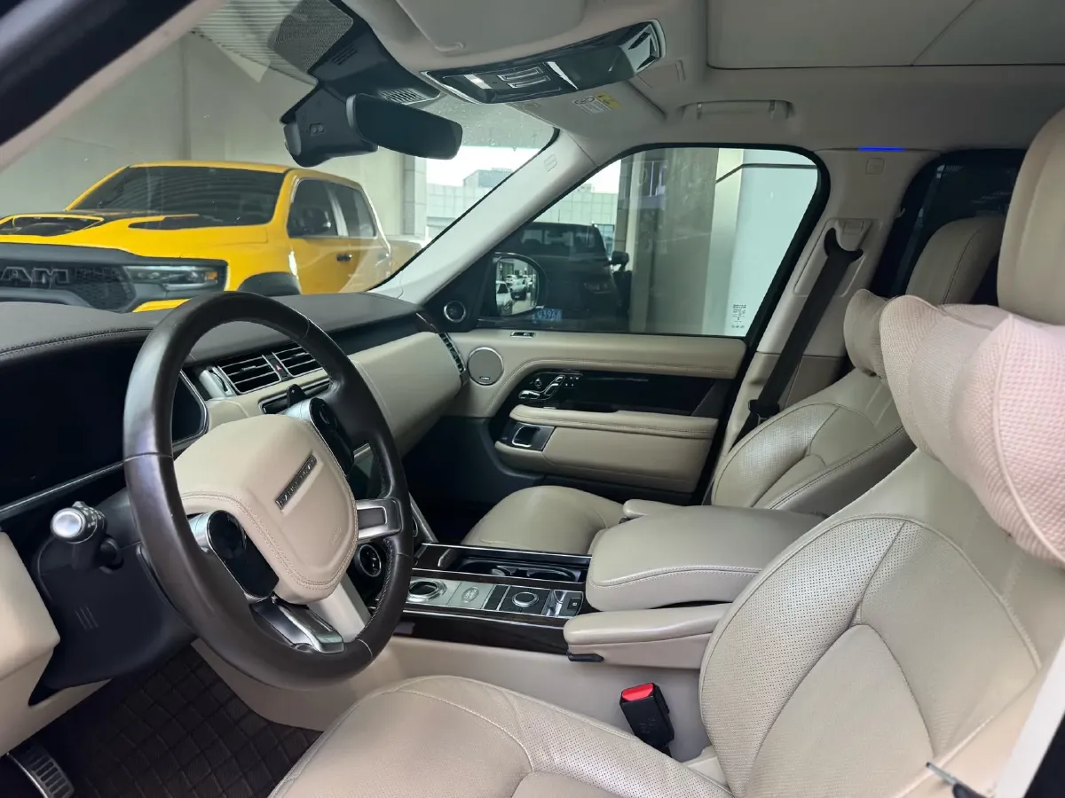 2020 Land Rover Range Rover 3.0T 400HP L6 8AT,autocango,china used car exporter,china ev exporter,chinese used car exporter,chinese used ev exporter