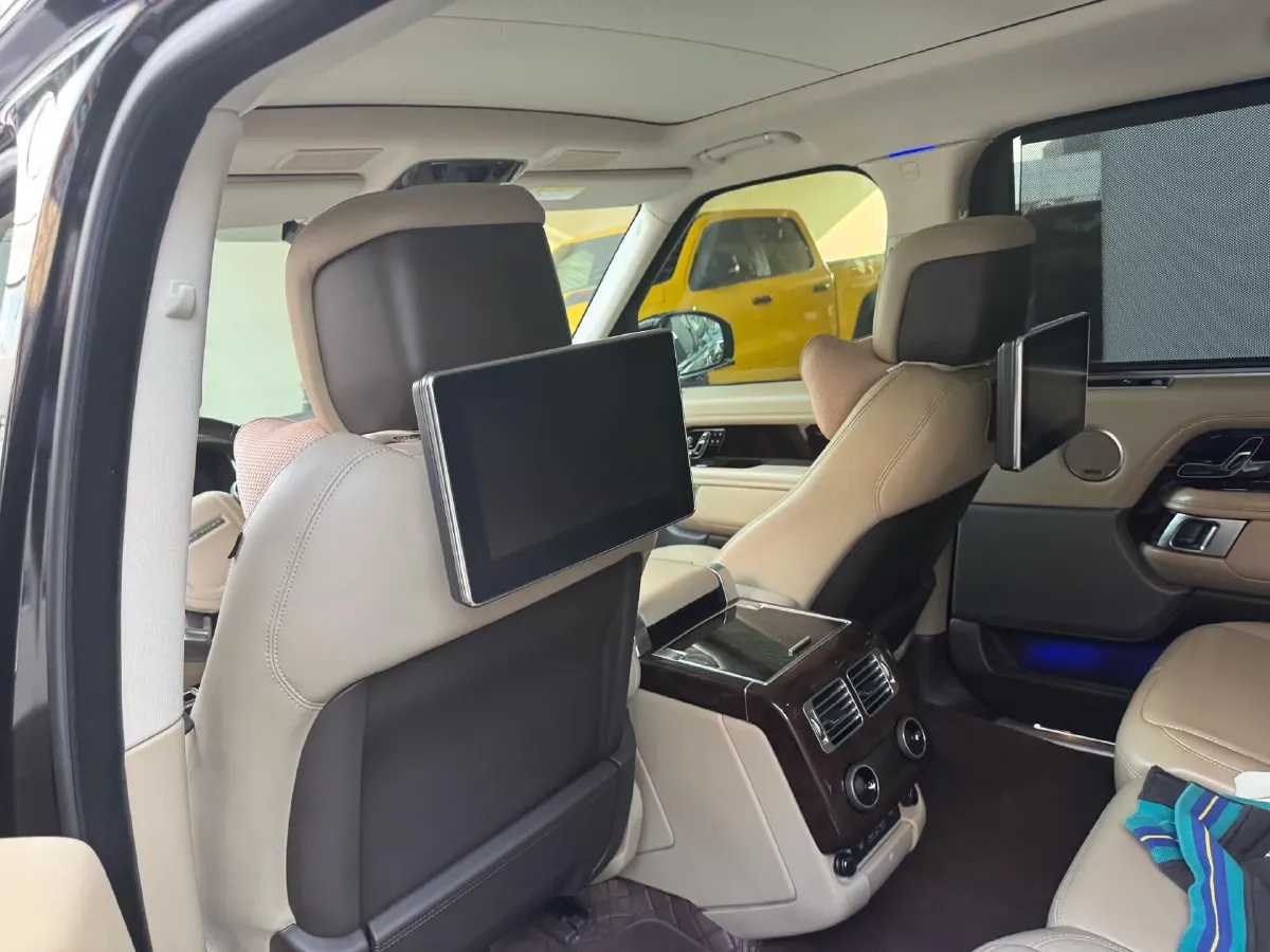 2020 Land Rover Range Rover 3.0T 400HP L6 8AT,autocango,china used car exporter,china ev exporter,chinese used car exporter,chinese used ev exporter