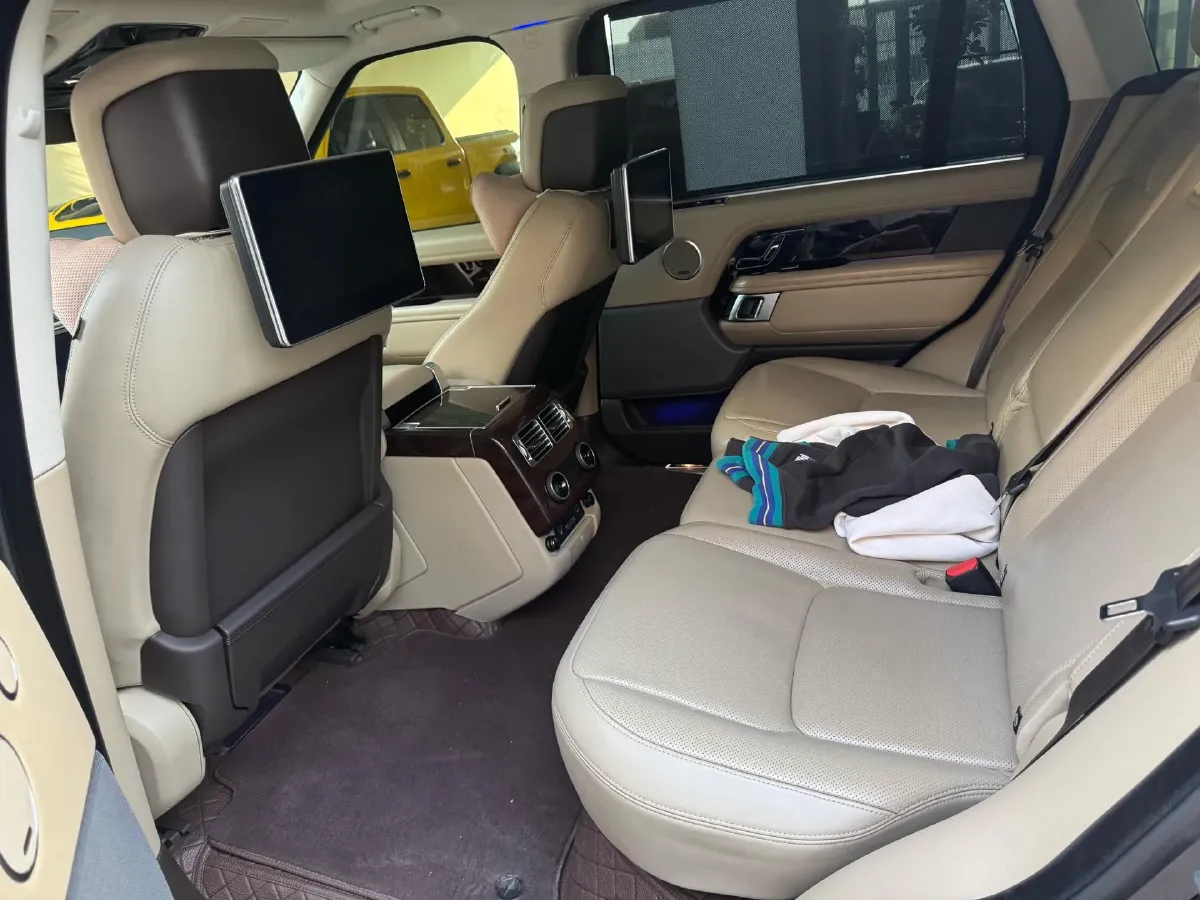 2020 Land Rover Range Rover 3.0T 400HP L6 8AT,autocango,china used car exporter,china ev exporter,chinese used car exporter,chinese used ev exporter