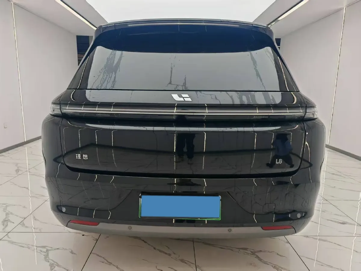 2024 Volvo S60 2.0T 197HP L4 7DCT,autocango,china used car exporter,china ev exporter,chinese used car exporter,chinese used ev exporter