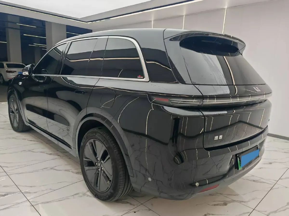 2024 Volvo S60 2.0T 197HP L4 7DCT,autocango,china used car exporter,china ev exporter,chinese used car exporter,chinese used ev exporter