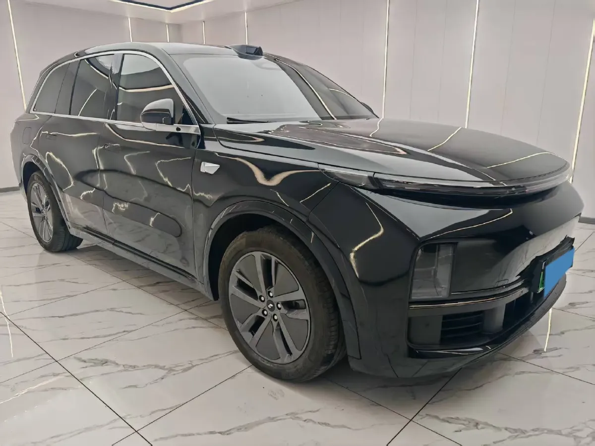 2024 Volvo S60 2.0T 197HP L4 7DCT,autocango,china used car exporter,china ev exporter,chinese used car exporter,chinese used ev exporter