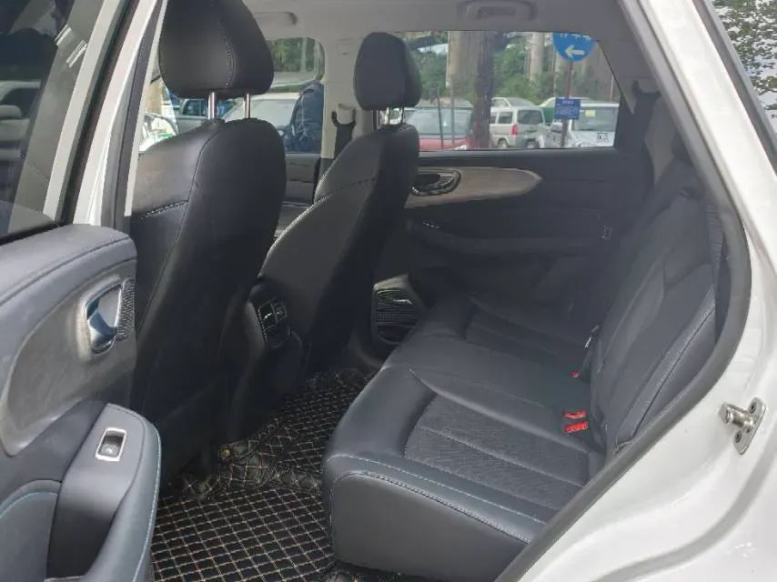 2022 Roewe RX5 1.5T 181HP L4 7DCT,autocango,china used car exporter,china ev exporter,chinese used car exporter,chinese used ev exporter