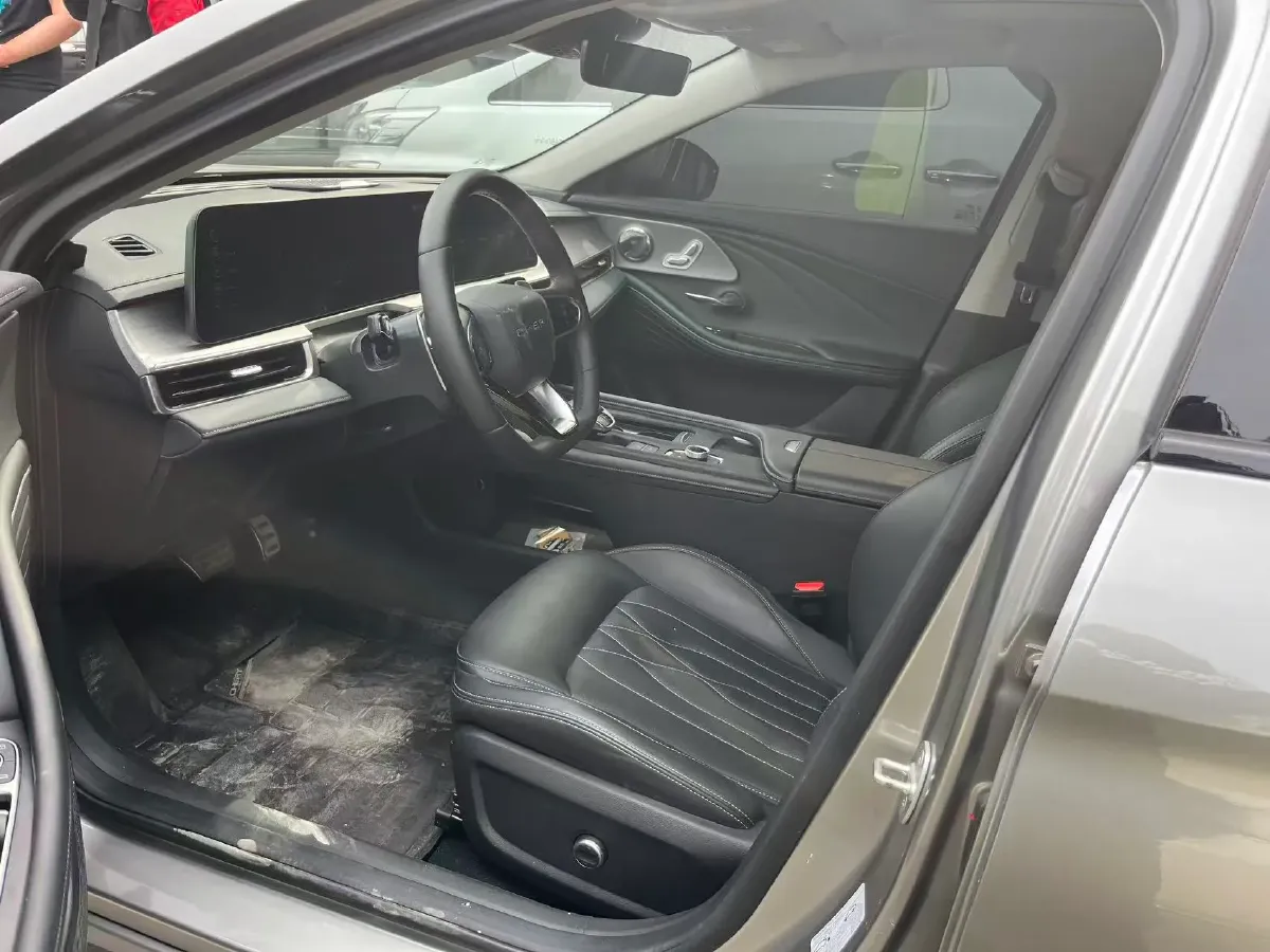 2025 Chery Arrizo 8 2.0T 254HP L4 7DCT,autocango,china used car exporter,china ev exporter,chinese used car exporter,chinese used ev exporter