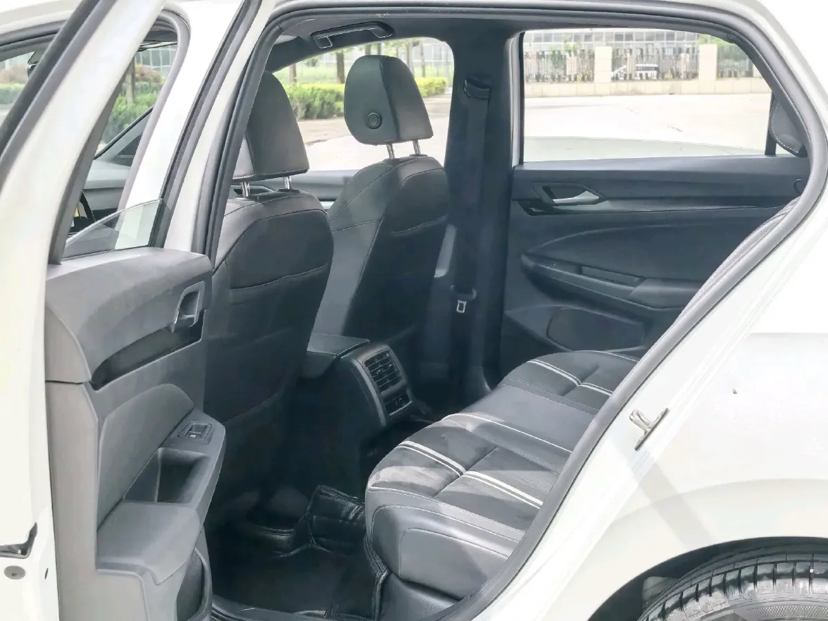 2021 Volkswagen Golf 1.4T 150HP L4 7DCT,autocango,china used car exporter,china ev exporter,chinese used car exporter,chinese used ev exporter