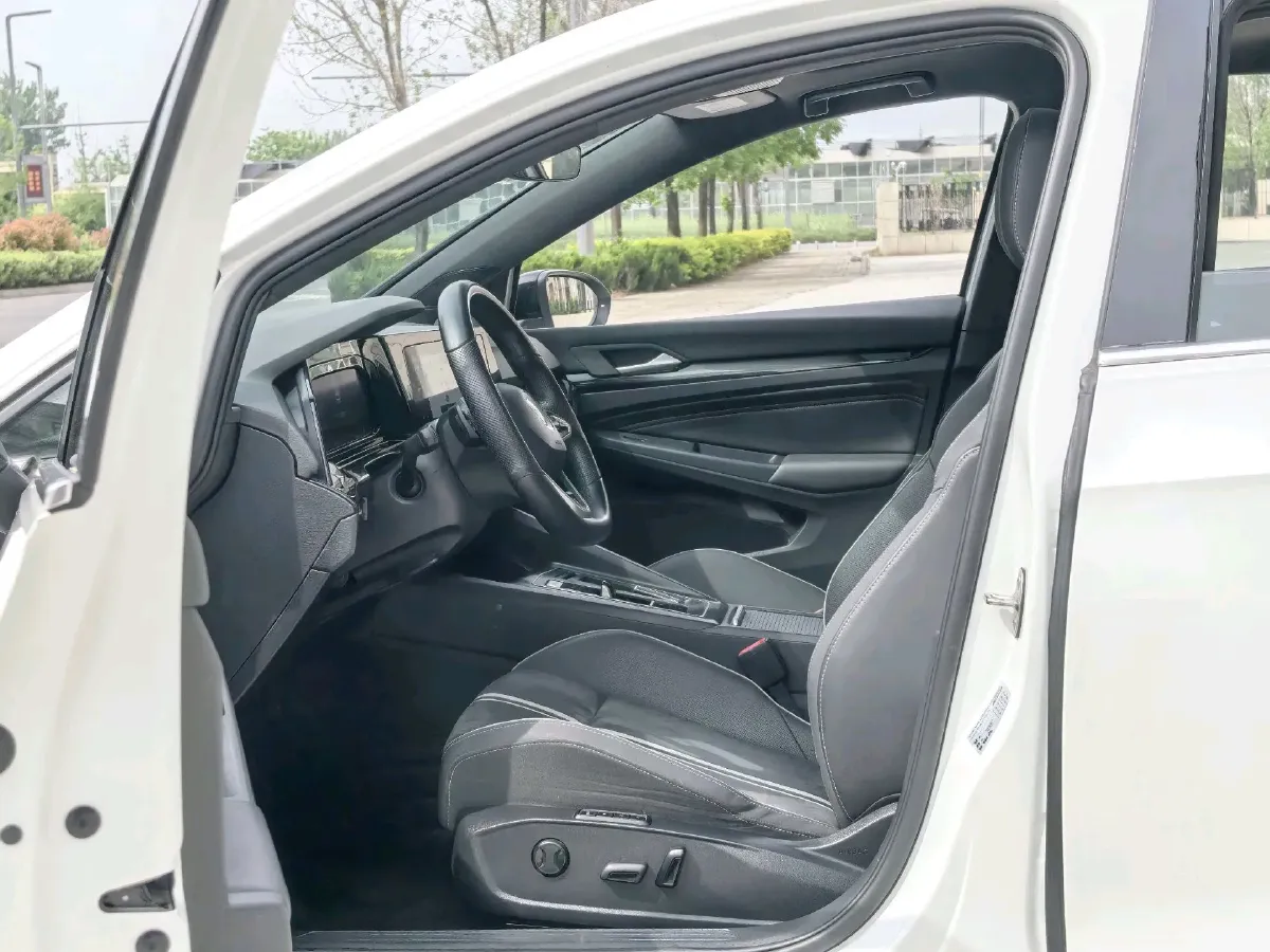 2021 Volkswagen Golf 1.4T 150HP L4 7DCT,autocango,china used car exporter,china ev exporter,chinese used car exporter,chinese used ev exporter