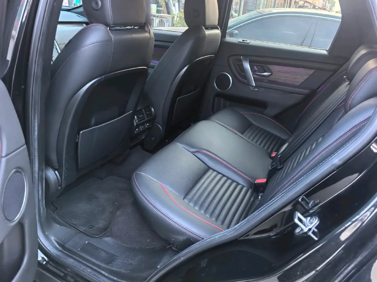 2022 Land Rover Discovery Sport 2.0T 249HP L4 9AT,autocango,china used car exporter,china ev exporter,chinese used car exporter,chinese used ev exporter