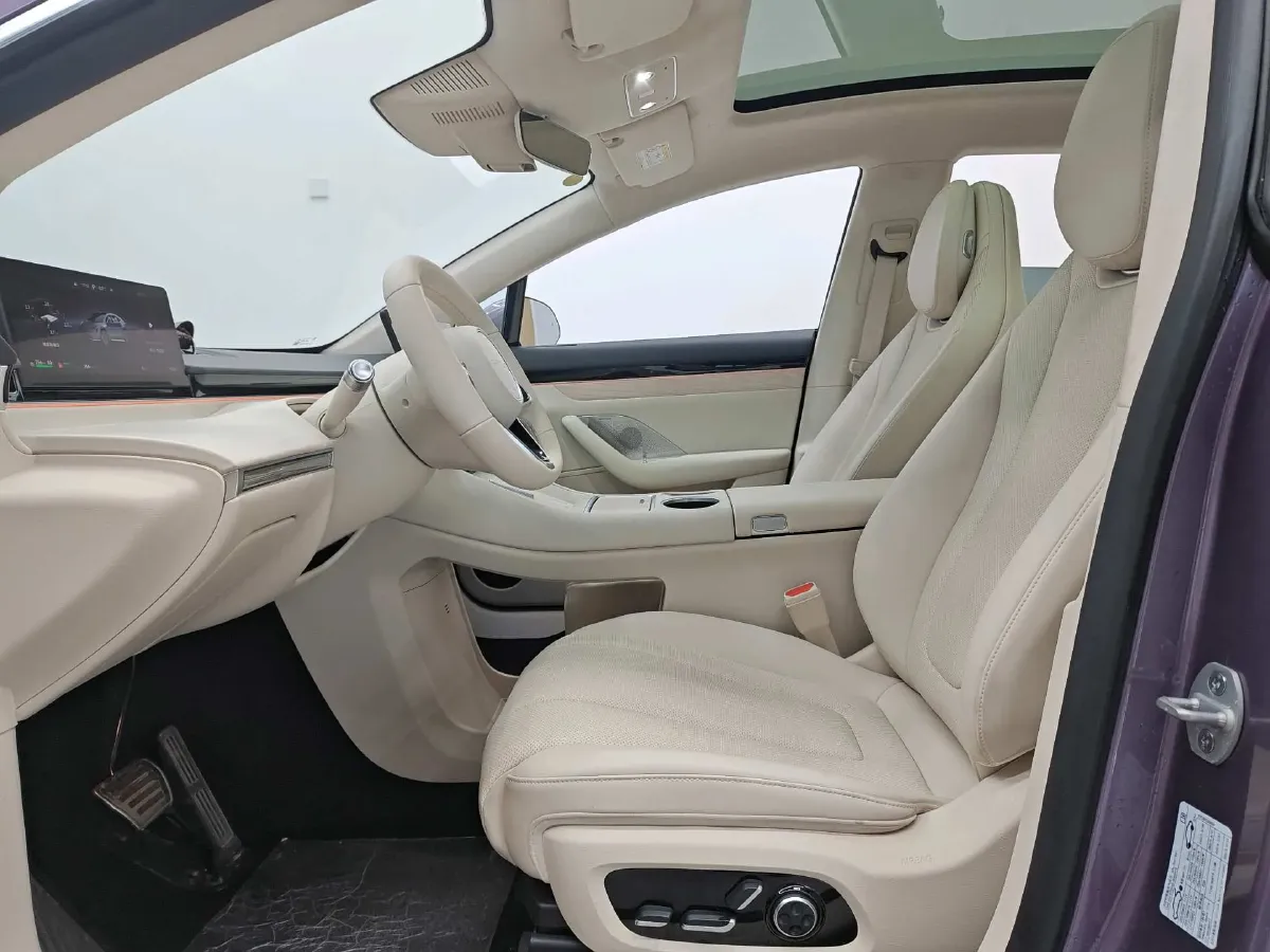 2025 Luxeed R7 REEV 156HP REEV,autocango,china used car exporter,china ev exporter,chinese used car exporter,chinese used ev exporter