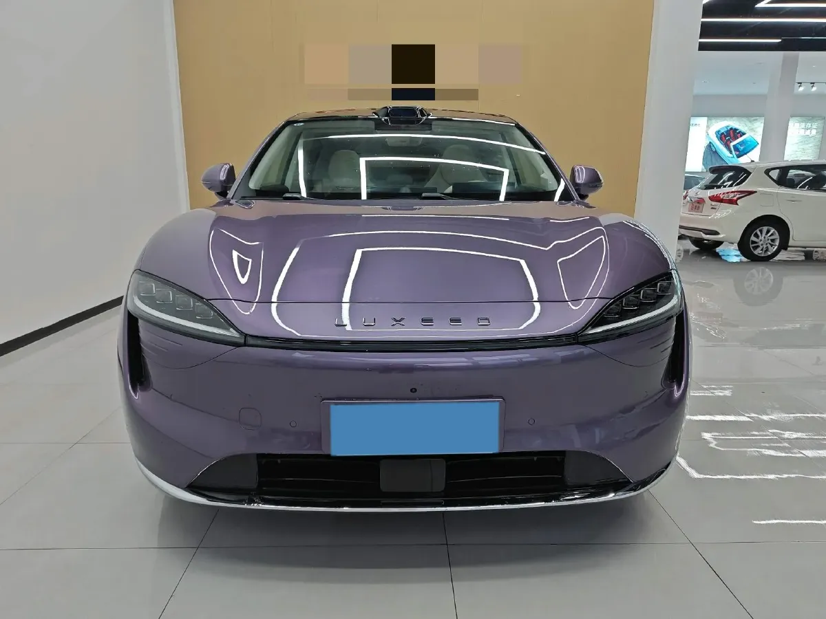 2025 Luxeed R7 REEV 156HP REEV,autocango,china used car exporter,china ev exporter,chinese used car exporter,chinese used ev exporter
