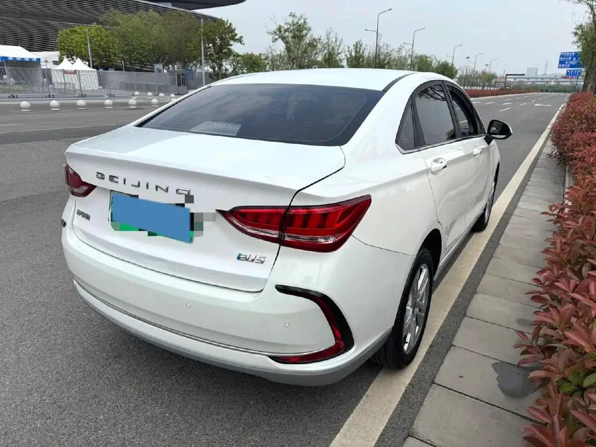 2022 Bestune B70 2.0T 224HP L4 6AT,autocango,china used car exporter,china ev exporter,chinese used car exporter,chinese used ev exporter