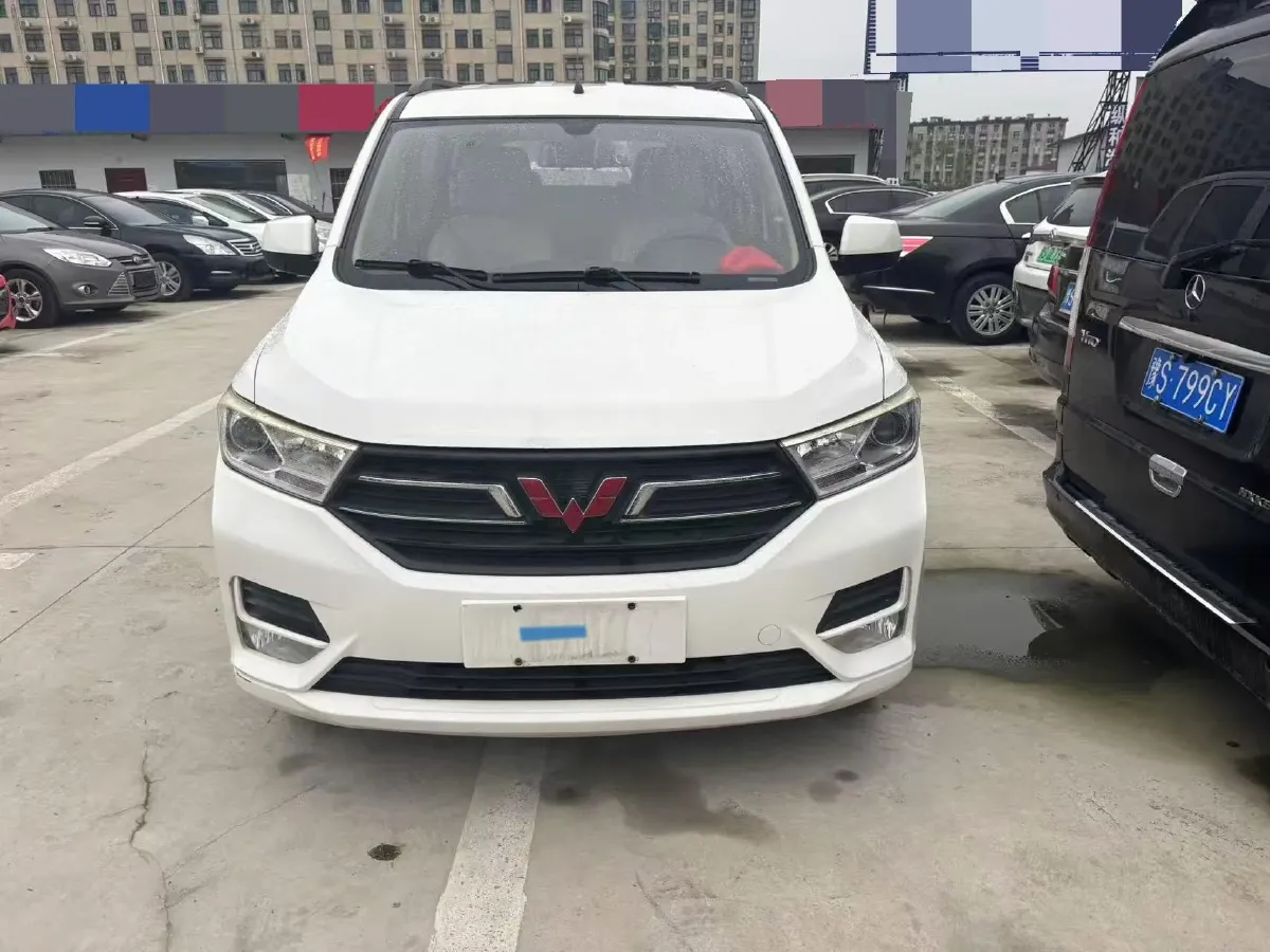 2018 WuLing HongGuang 1.5L 105HP L4 5MT,autocango,china used car exporter,china ev exporter,chinese used car exporter,chinese used ev exporter