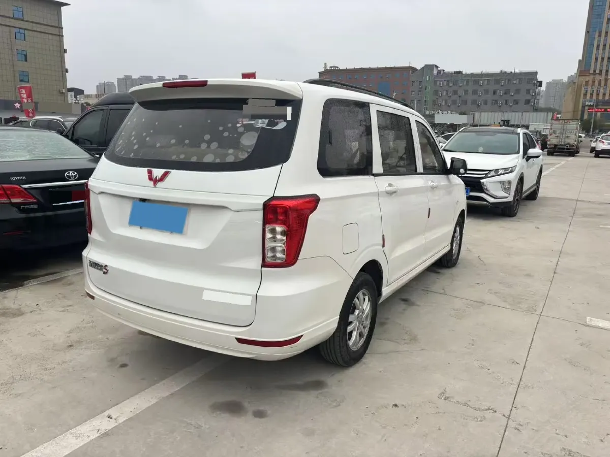 2018 WuLing HongGuang 1.5L 105HP L4 5MT,autocango,china used car exporter,china ev exporter,chinese used car exporter,chinese used ev exporter