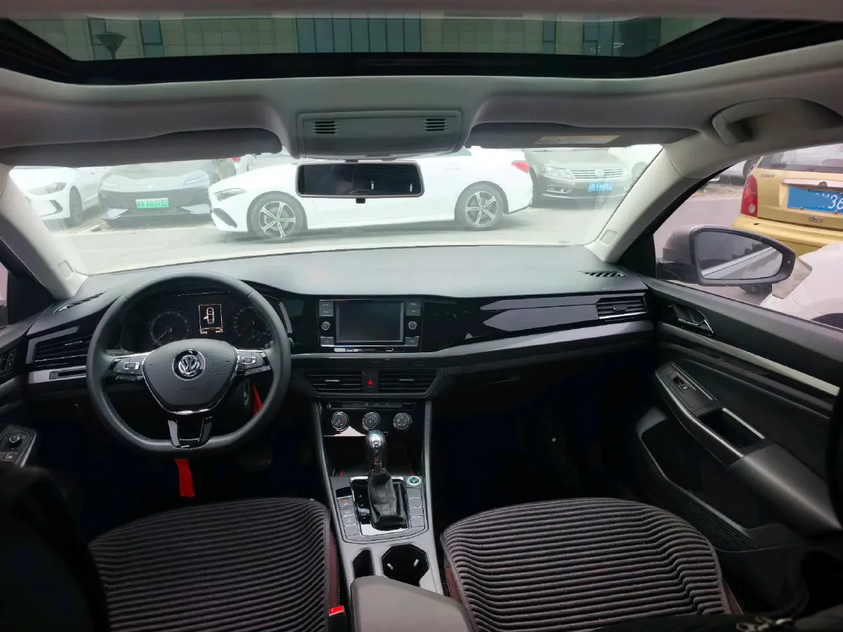 2020 Volkswagen Bora 1.5L 113HP L4 6AT,autocango,china used car exporter,china ev exporter,chinese used car exporter,chinese used ev exporter