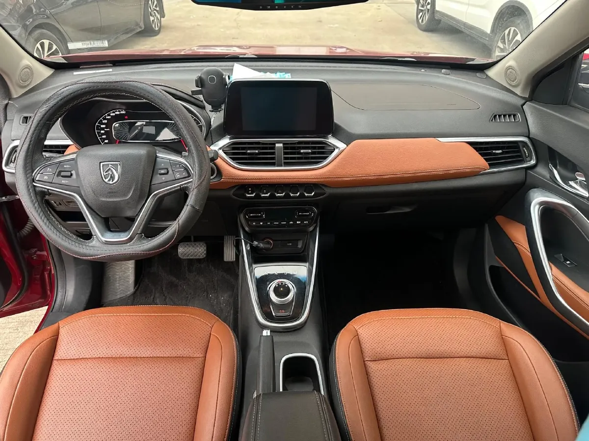 2017 BaoJun 510 1.5L 112HP L4 6MT,autocango,china used car exporter,china ev exporter,chinese used car exporter,chinese used ev exporter