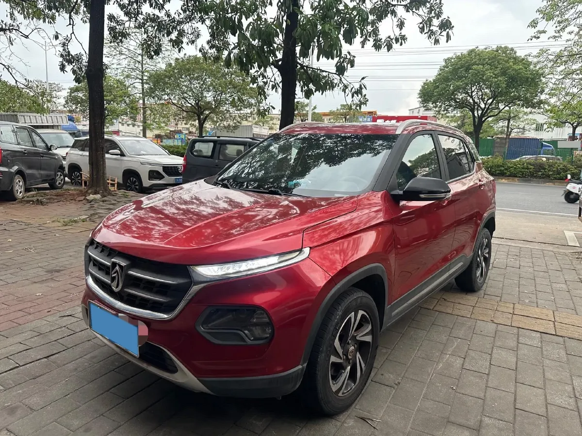 2017 BaoJun 510 1.5L 112HP L4 6MT,autocango,china used car exporter,china ev exporter,chinese used car exporter,chinese used ev exporter
