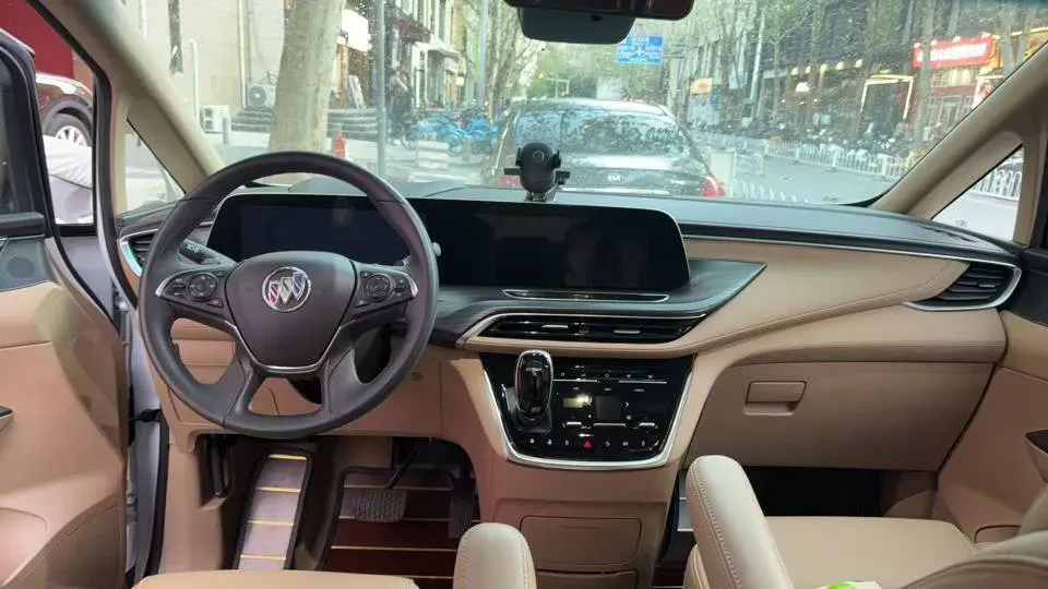 2021 Buick GL8 2.0T 237HP L4 9AT,autocango,china used car exporter,china ev exporter,chinese used car exporter,chinese used ev exporter