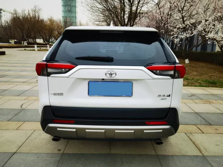 2022 Toyota RAV4 2.0L 171HP L4 CVT,autocango,china used car exporter,china ev exporter,chinese used car exporter,chinese used ev exporter