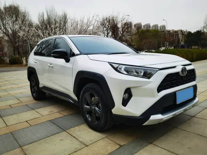 2022 Toyota RAV4 2.0L 171HP L4 CVT,autocango,china used car exporter,china ev exporter,chinese used car exporter,chinese used ev exporter