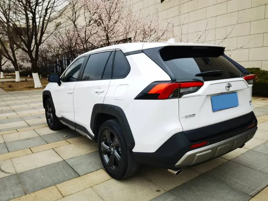 2022 Toyota RAV4 2.0L 171HP L4 CVT,autocango,china used car exporter,china ev exporter,chinese used car exporter,chinese used ev exporter