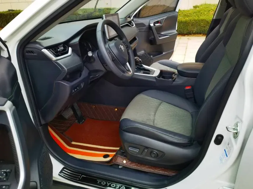 2022 Toyota RAV4 2.0L 171HP L4 CVT,autocango,china used car exporter,china ev exporter,chinese used car exporter,chinese used ev exporter