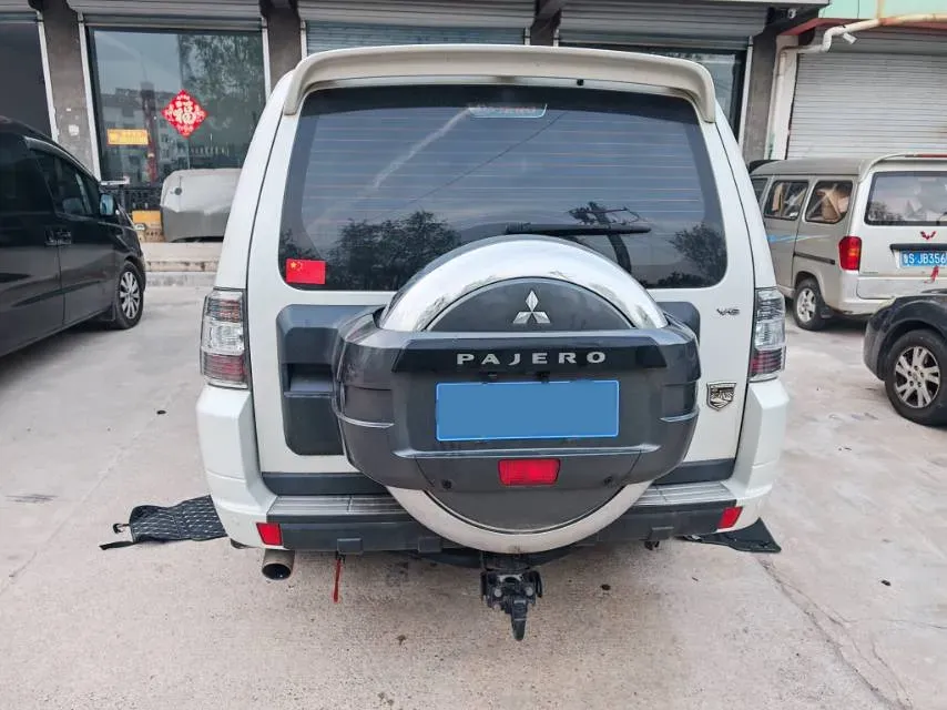 2016 Mitsubishi Pajero 3.0L 174HP V6 5AT,autocango,china used car exporter,china ev exporter,chinese used car exporter,chinese used ev exporter