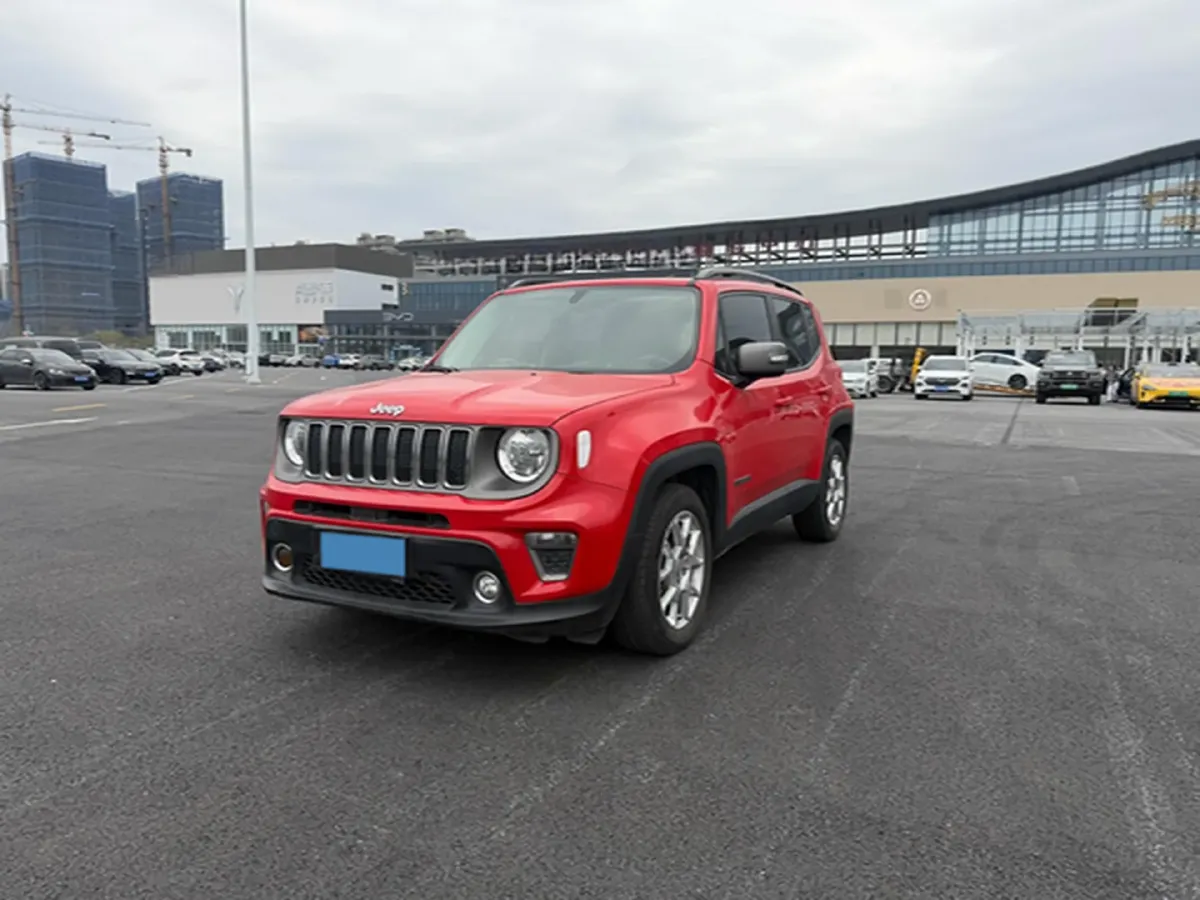 2019 Jeep Renegade 1.3T 173HP L4 7DCT,autocango,china used car exporter,china ev exporter,chinese used car exporter,chinese used ev exporter