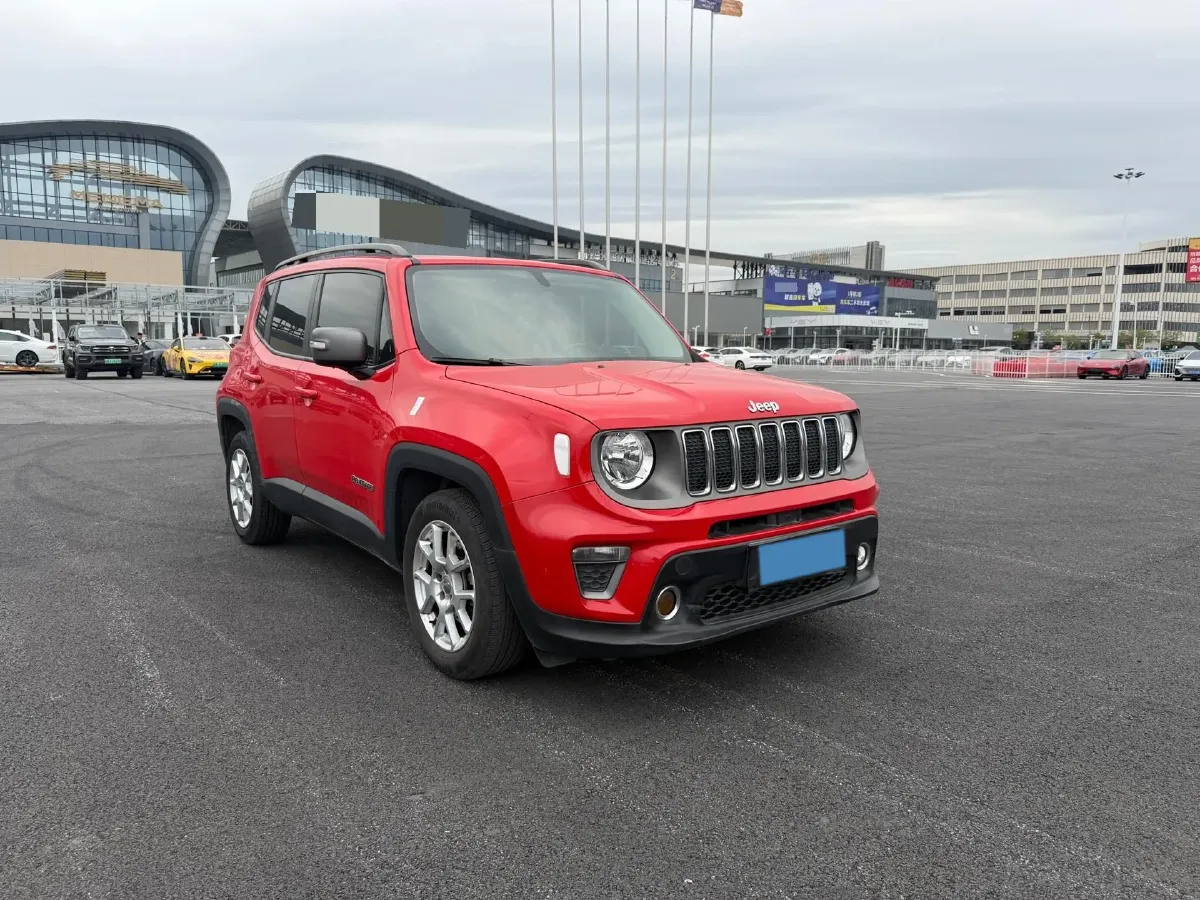 2019 Jeep Renegade 1.3T 173HP L4 7DCT,autocango,china used car exporter,china ev exporter,chinese used car exporter,chinese used ev exporter